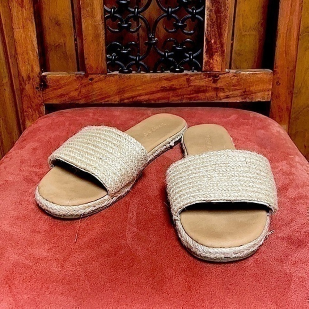 BAMBOO WOVEN SLIDES